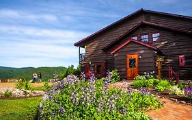 Garnet Hill Lodge